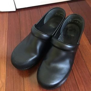 Dansko clogs size 40